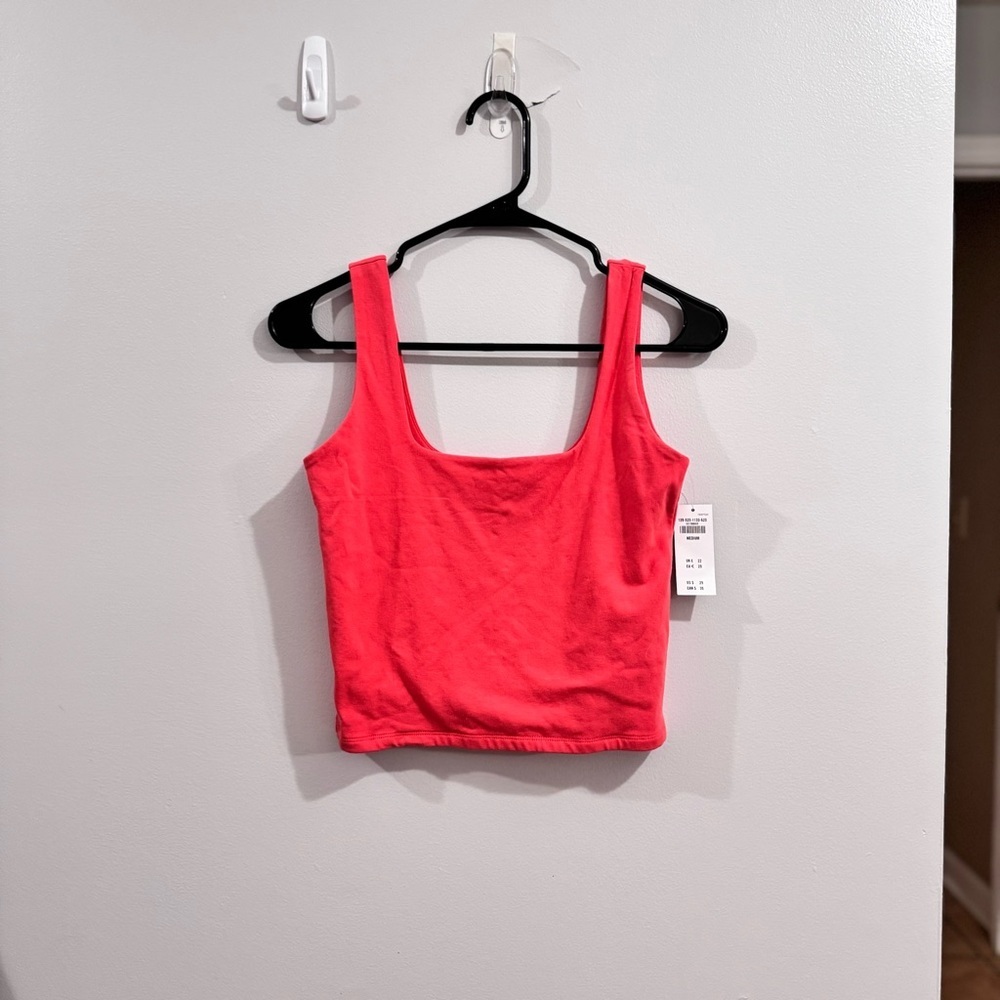 NWT Abercrombie & Fitch 90’s Crop top Size Medium